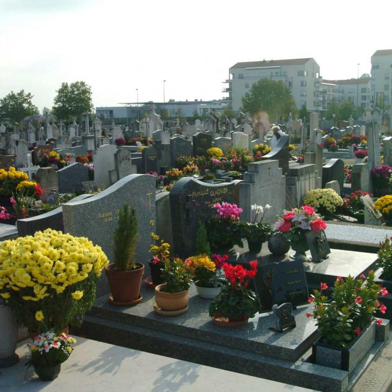 Projet d’agrandissement d’un cimetière du Val-d’Oise après la hausse des décès suite au Covid-19